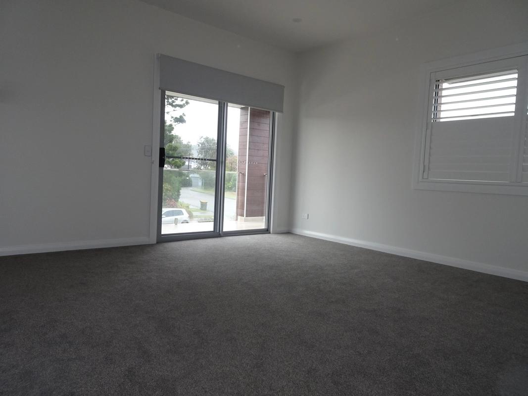 Main bedroom – Umina Beach townhouse