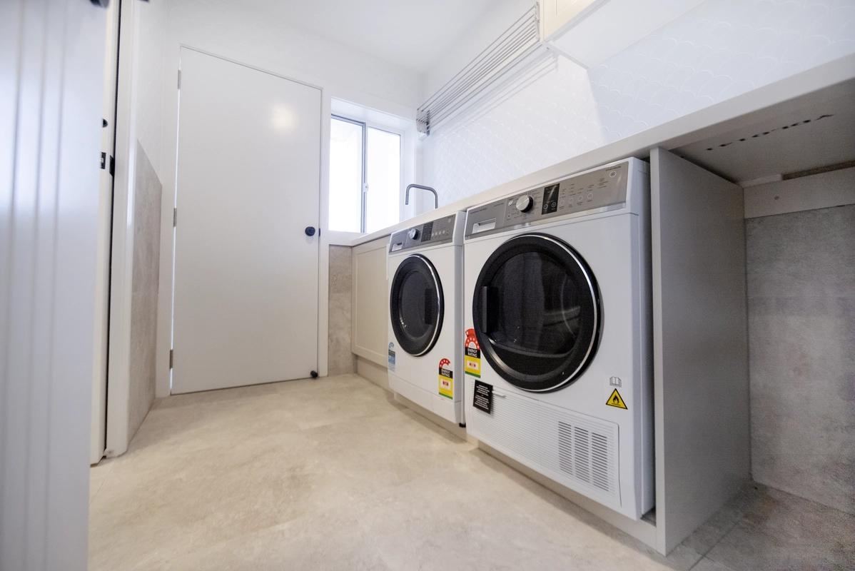 Custom laundry – The Entrance renovation