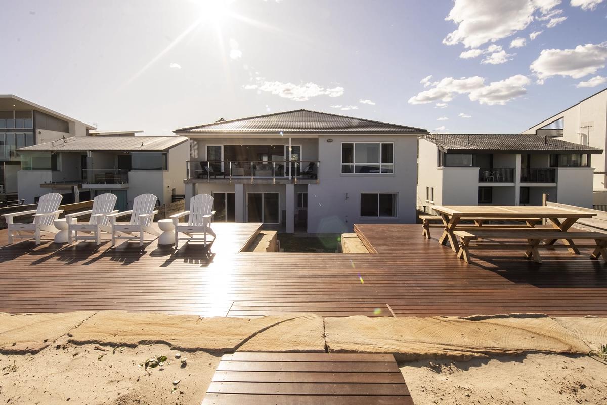 Beachfront home exterior – The Entrance renovation