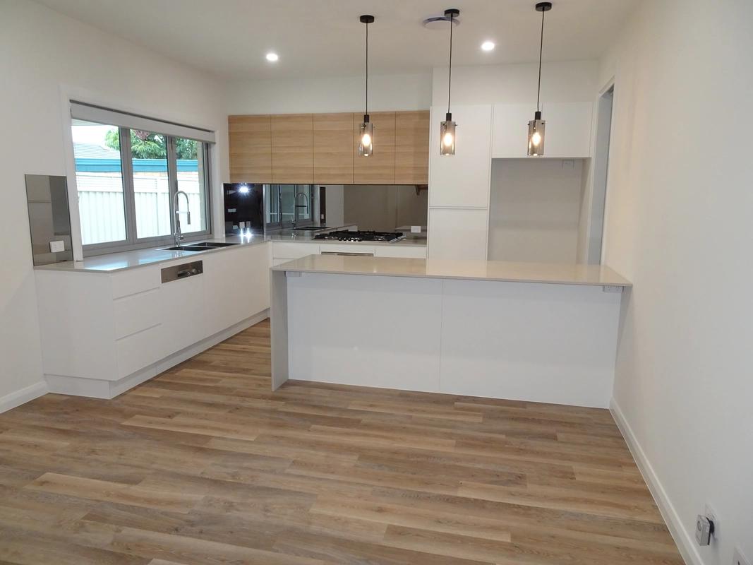 Kitchen – Umina Beach townhouse