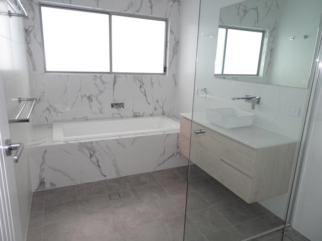 Bathroom – Umina Beach townhouse