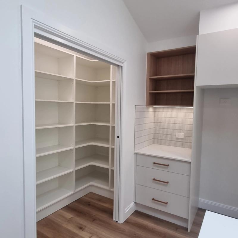 Custom wardrobe – Bensville renovation