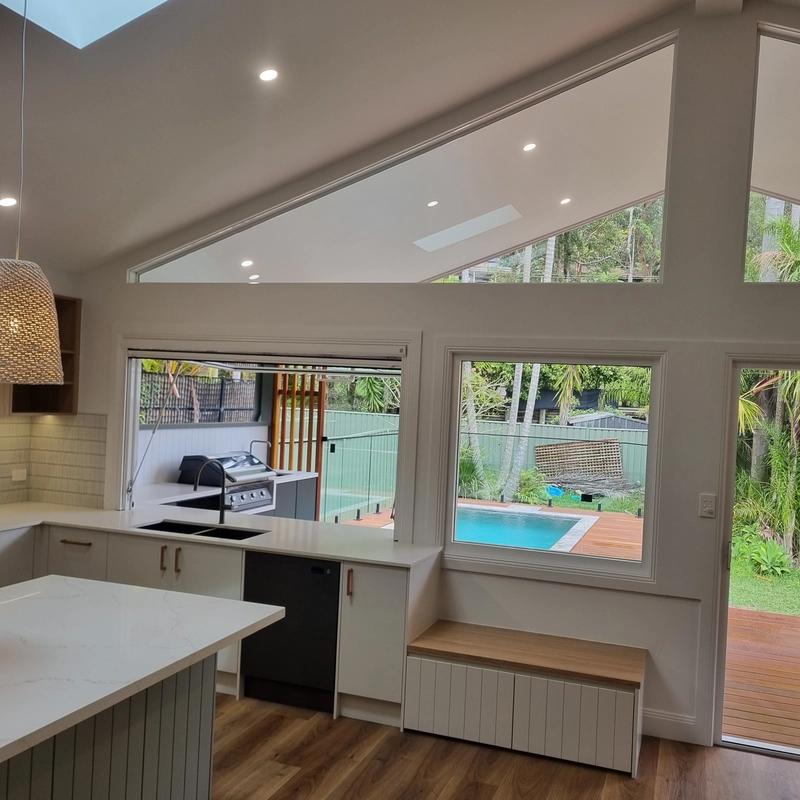 Kitchen looking out to pool – Bensville renovation